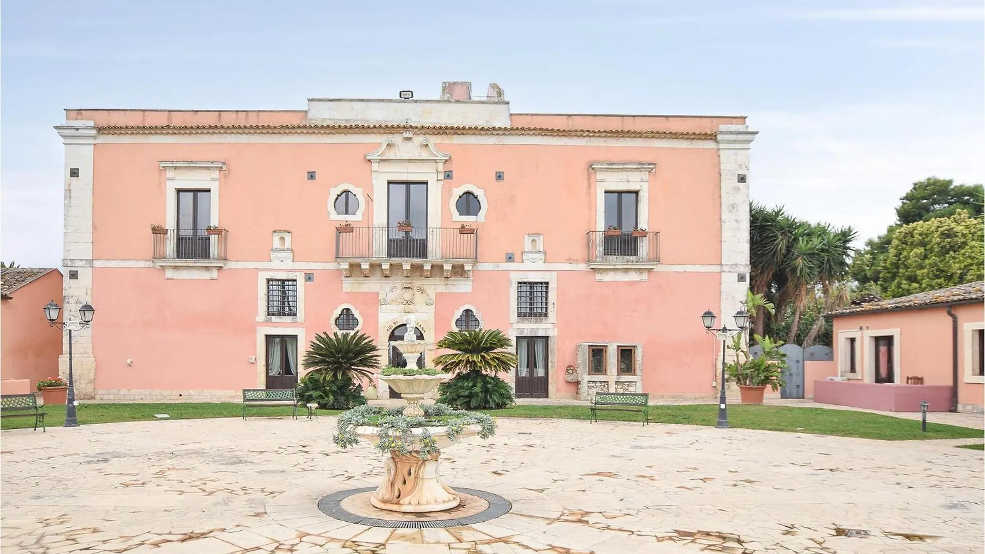 Pet Friendly Apartment In Siracusa With Wifi Syracuse